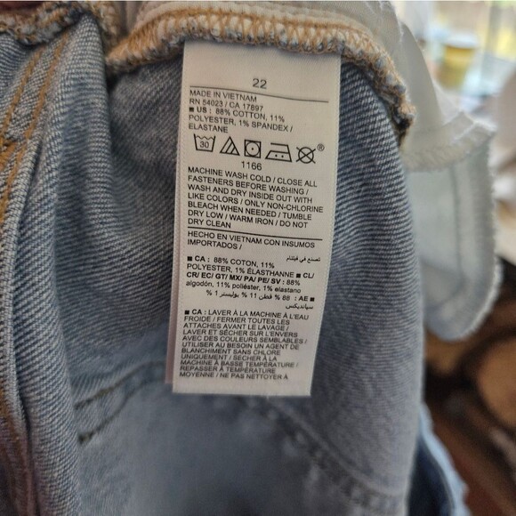 Old Navy OG Straight High Rise Jeans Secret Smooth Pockets Medium Wash Plus 22 - Picture 9 of 9